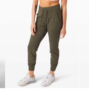 EUC - Lululemon Ready To Rulu Pant 29” - Dark Olive - Size 4